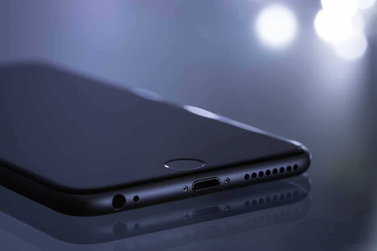 iphone apple